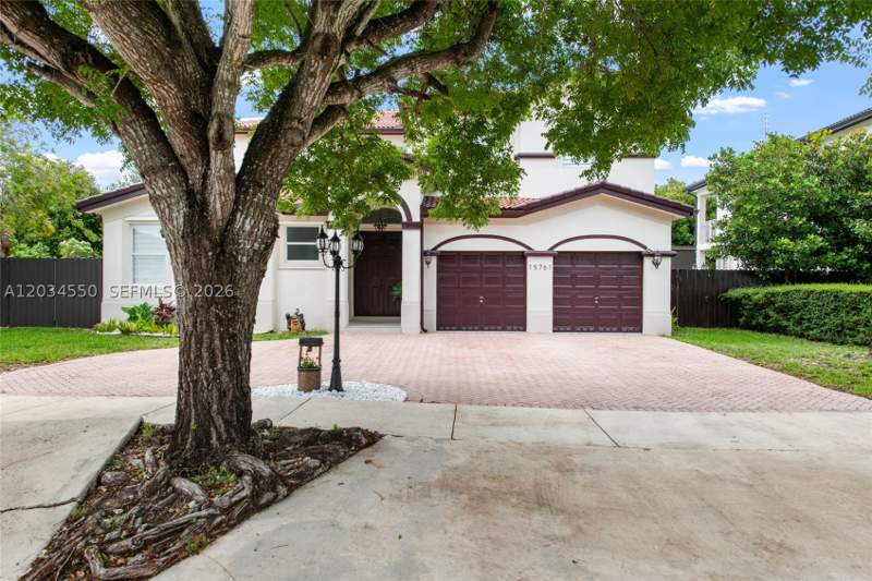 5 bedroom SingleFamilyResidence at 15761 SW 59th Ter, Water S Glare Sub, Miami — photo 3