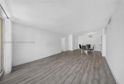 5600 Collins Ave 7W, Miami Beach FL - photo 9 of 26