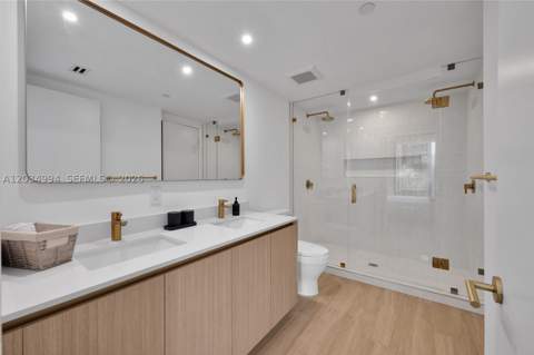 90 NE 32nd St 406, Miami FL - photo 13 of 27