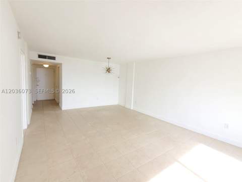 7900 Tatum Waterway Dr 502, Miami Beach FL - photo 19 of 27