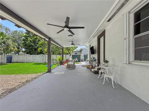 960 NE 146th St, North Miami FL - photo 15 of 38