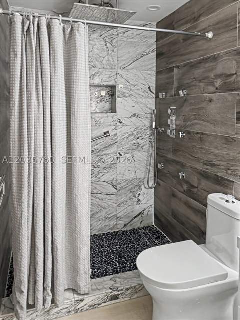 960 NE 146th St, North Miami FL - photo 18 of 38