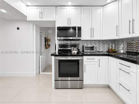 960 NE 146th St, North Miami FL - photo 19 of 38