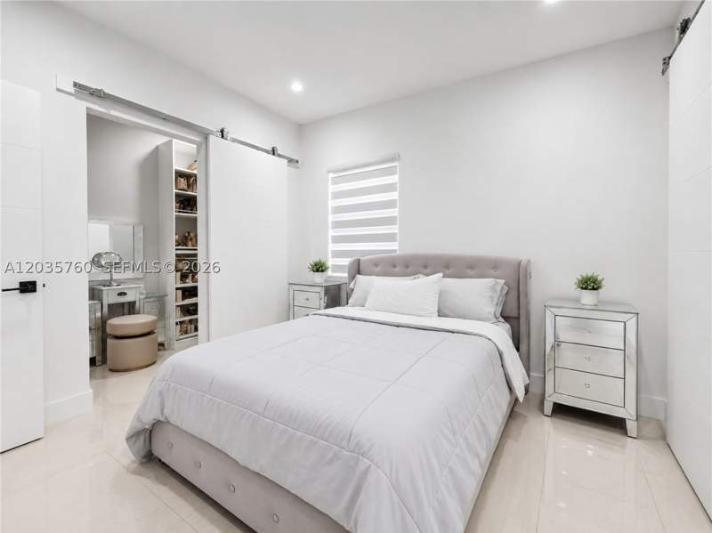 2 bedroom SingleFamilyResidence at 960 NE 146th St, Poincianna Manor Sec 2, North Miami — photo 5