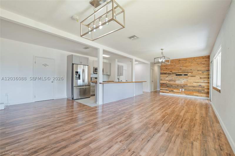 4 bedroom SingleFamilyResidence at 11601 SW 141st St, Replat Of Portions Of Ric, Miami — photo 2