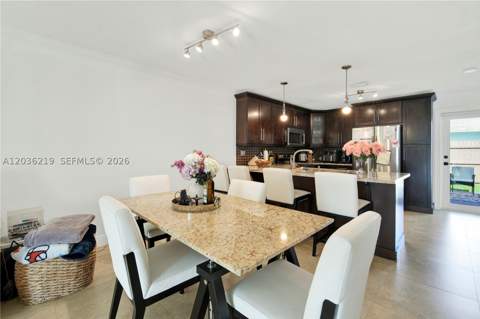 4260 SW 68th Ct, Miami FL - photo 6 of 21