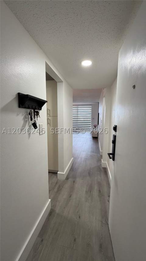 1825 W 44th Pl 1107, Hialeah FL - photo 6 of 14