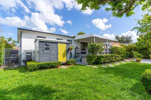 8281 SW 27th Ln, Miami FL - photo 22 of 36