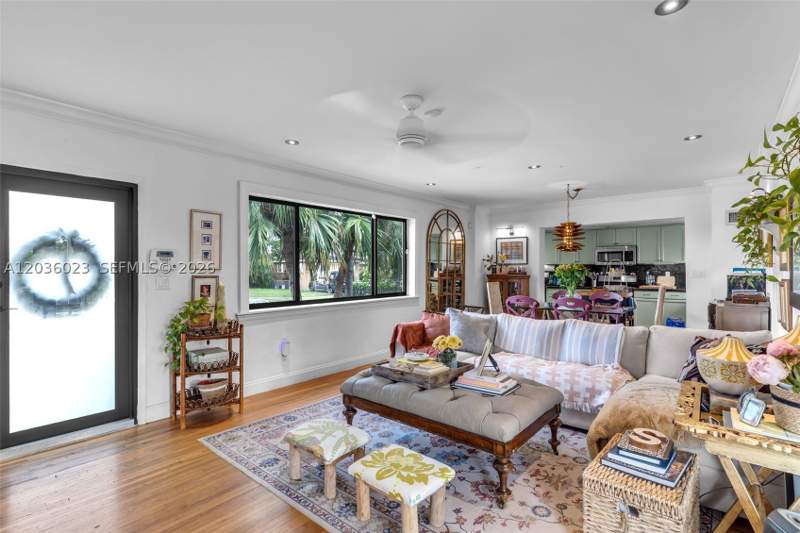 3 bedroom SingleFamilyResidence at 8281 SW 27th Ln, Coral Way Village Sec A P, Miami — photo 5