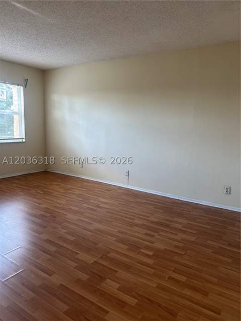 18101 NW 68th Ave B201, Hialeah FL - photo 15 of 19