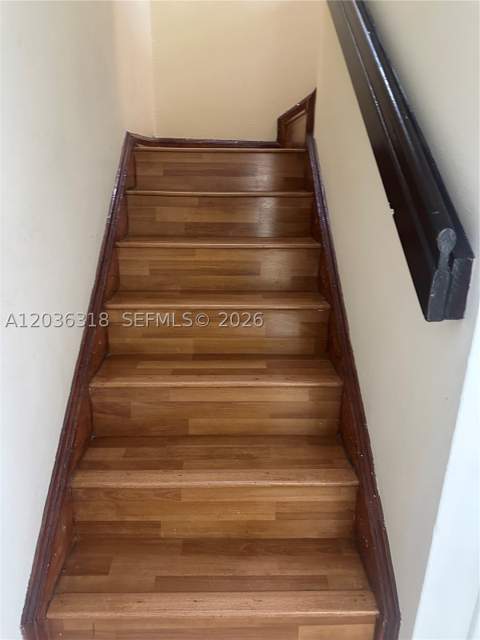 18101 NW 68th Ave B201, Hialeah FL - photo 8 of 19