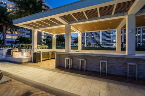 10 Venetian Way Ph04, Miami Beach FL - photo 22 of 45