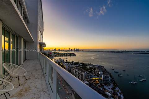 10 Venetian Way Ph04, Miami Beach FL - photo 23 of 45