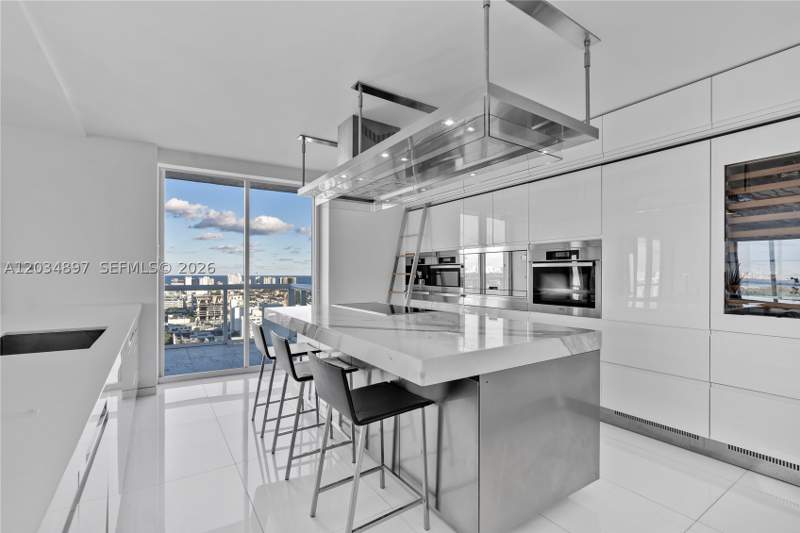 3 bedroom Condominium at 10 Venetian Way Ph04, The Grand Venetian Condo, Miami Beach — photo 5
