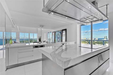 10 Venetian Way Ph04, Miami Beach FL - photo 8 of 45
