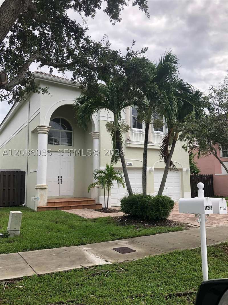 4 bedroom SingleFamilyResidence at 11253 NW 47th Ln, Biarritz Sub Phase 2, Doral — photo 1