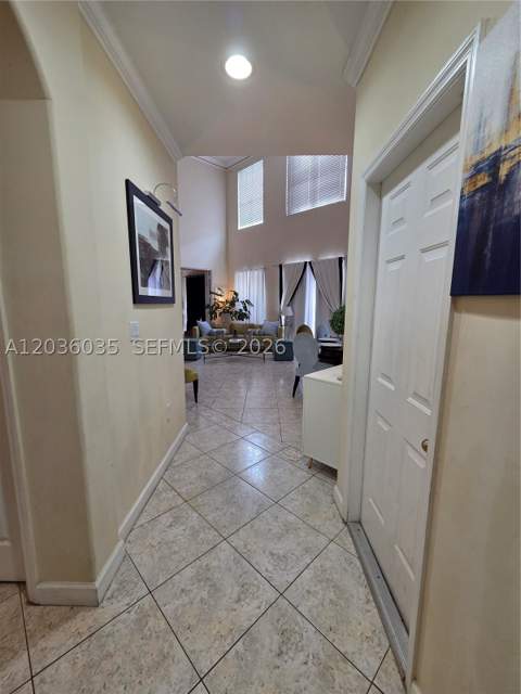 11253 NW 47th Ln, Doral FL - photo 7 of 17