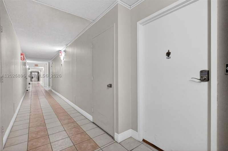 1 bedroom Condominium at 7135 Collins Ave 1124, Burleigh House Condo, Miami Beach — photo 4