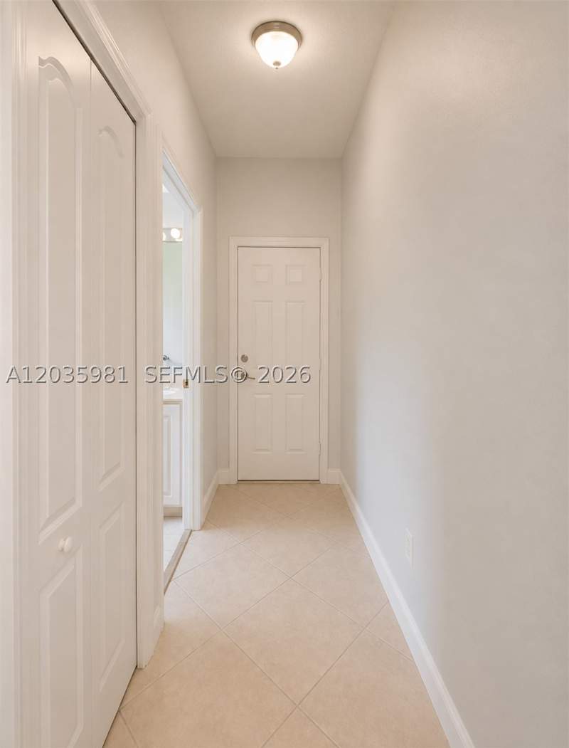 5 bedroom SingleFamilyResidence at 7856 NW 167th Ter, Mary, Miami Lakes — photo 5