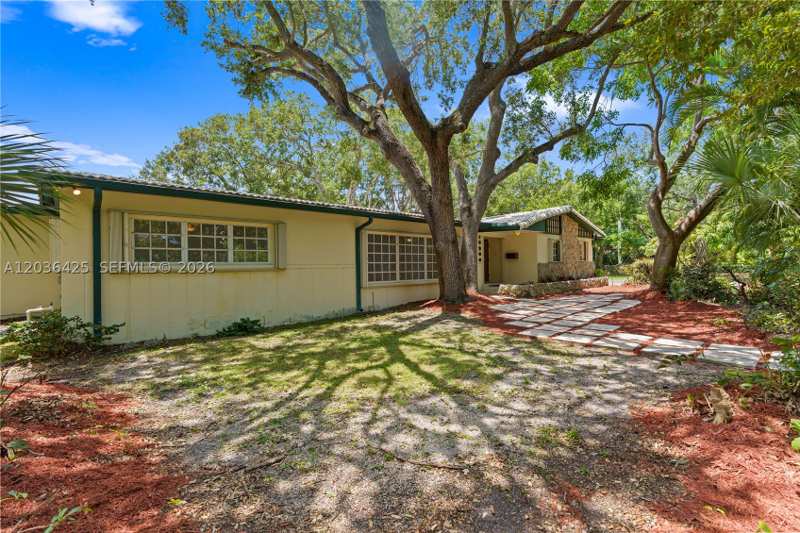 3 bedroom SingleFamilyResidence at 15200 SW 88th Ave, Coral Reef Estates, Palmetto Bay — photo 1