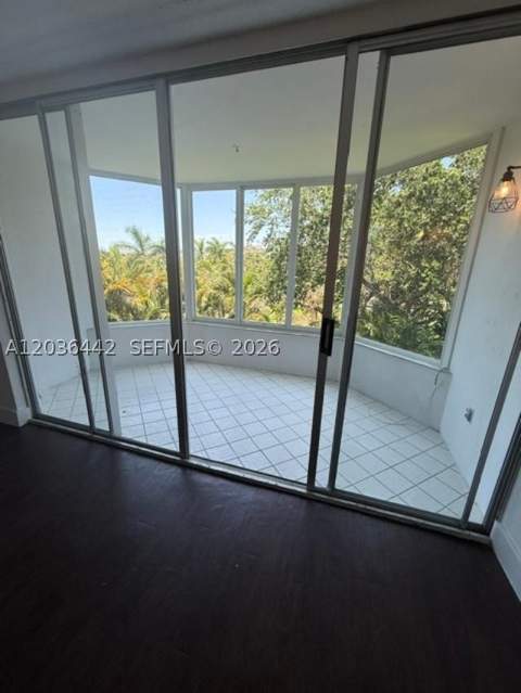 1101 NE 191st St H401, Miami FL - photo 10 of 27