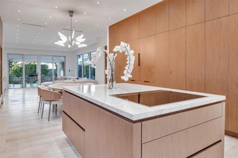470 S Shore Dr, Miami Beach FL - photo 15 of 75