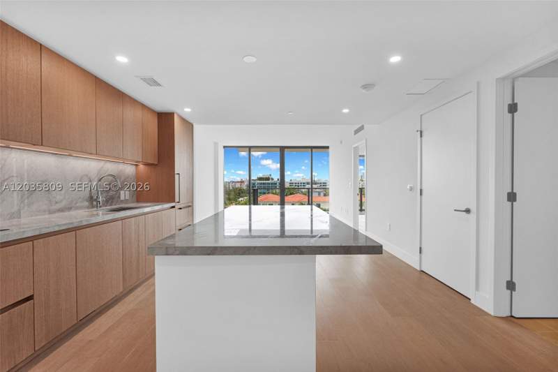 1 bedroom Condominium at 1176 97th st 707, The Well Bay Harbor, Bay Harbor Islands — photo 5