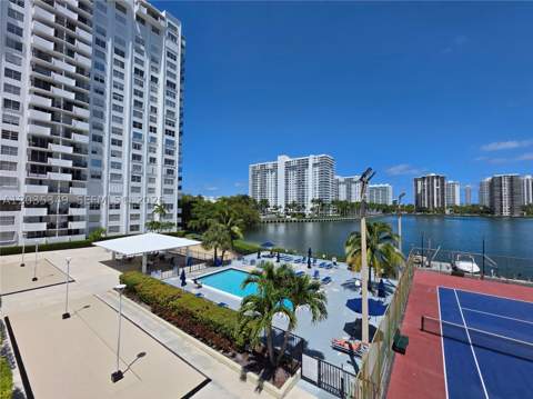 2780 NE 183rd St 1111, Aventura FL - photo 22 of 26