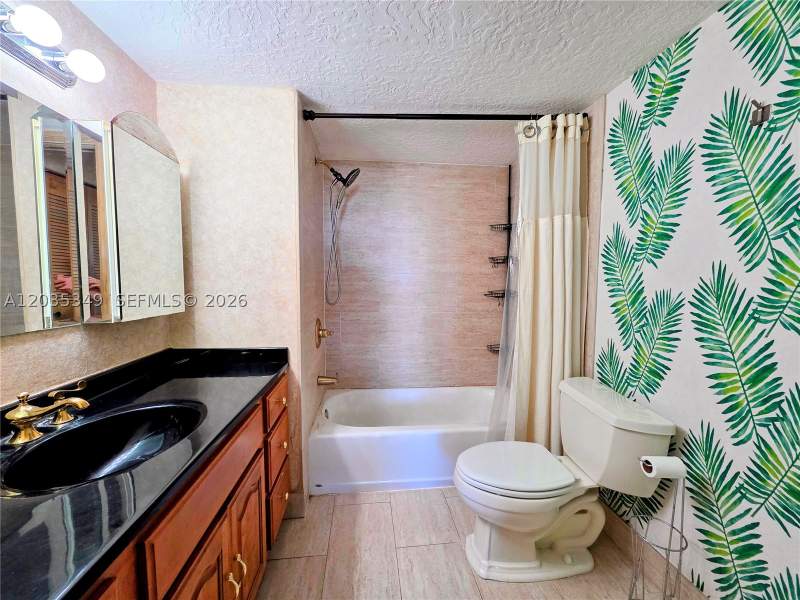 1 bedroom Condominium at 2780 NE 183rd St 1111, Commodore Plaza Condo, Aventura — photo 4