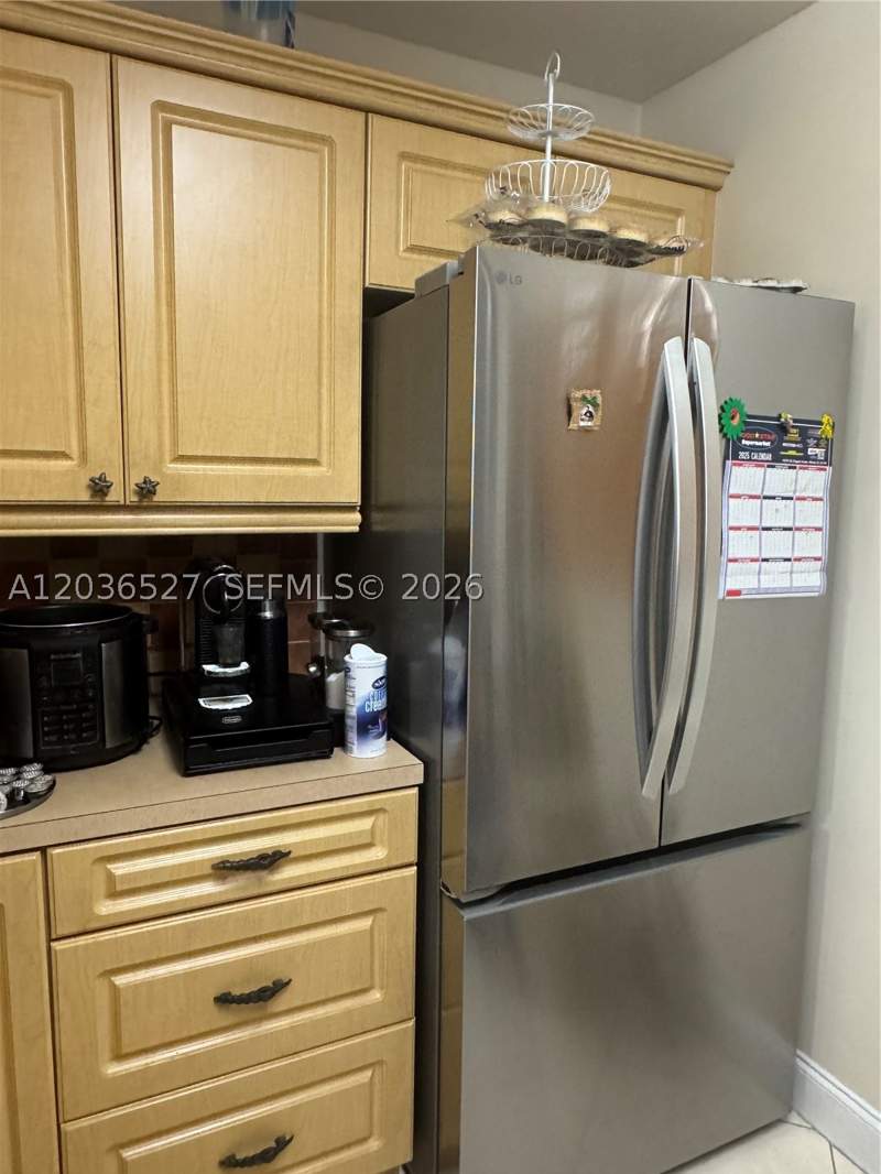2 bedroom Condominium at 8625 NW 8th St 310, Fox Chase Condo #2, Miami — photo 2
