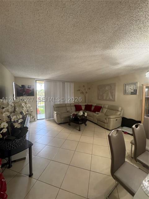 8625 NW 8th St 310, Miami FL - photo 7 of 39