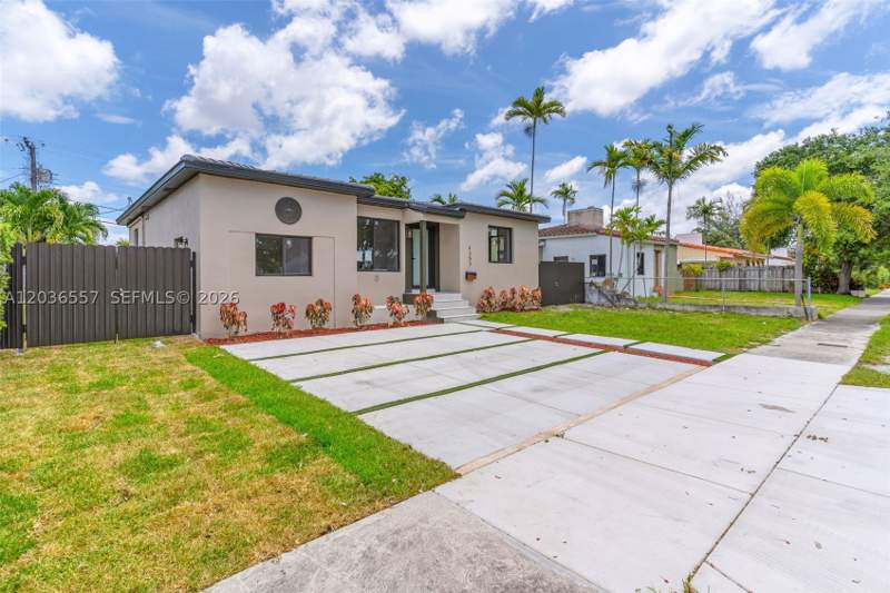 3 bedroom SingleFamilyResidence at 4353 SW 2nd St, Flagler Park Estate, Miami — photo 2