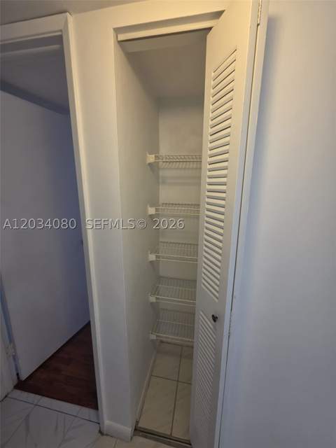 9429 Fontainebleau Blvd 207-33, Miami FL - photo 13 of 40