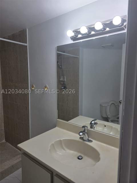 9429 Fontainebleau Blvd 207-33, Miami FL - photo 14 of 40