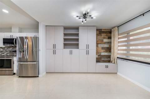 8724 NW 149th Ter, Miami Lakes FL - photo 12 of 35