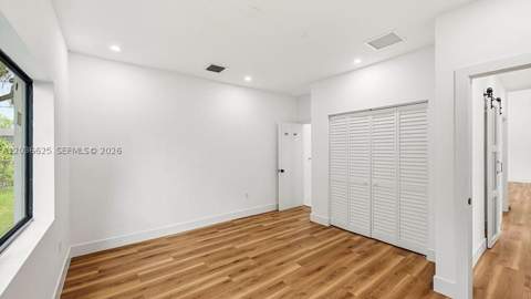 1140 NE 201st Ter, Miami FL - photo 24 of 36