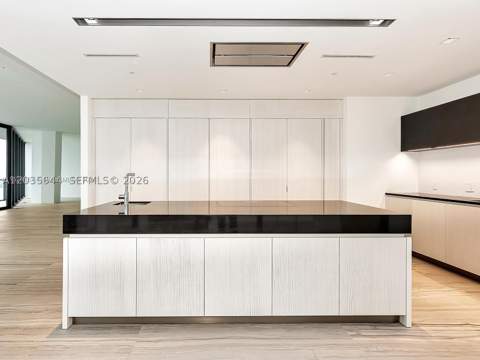 1000 Biscayne Blvd 4802, Miami FL - photo 10 of 27