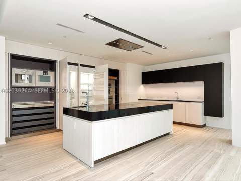 1000 Biscayne Blvd 4802, Miami FL - photo 12 of 27