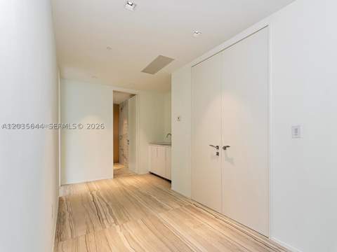 1000 Biscayne Blvd 4802, Miami FL - photo 16 of 27