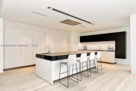 1000 Biscayne Blvd 4802, Miami FL - photo 7 of 27