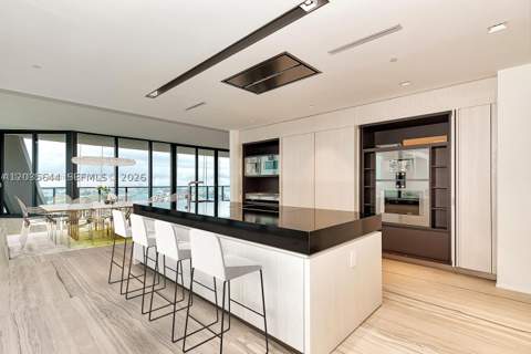 1000 Biscayne Blvd 4802, Miami FL - photo 8 of 27