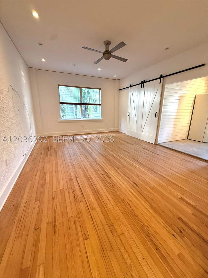 2 bedroom Condominium at 900 16th St 108, The Esplanade Beach Condo, Miami Beach — photo 2