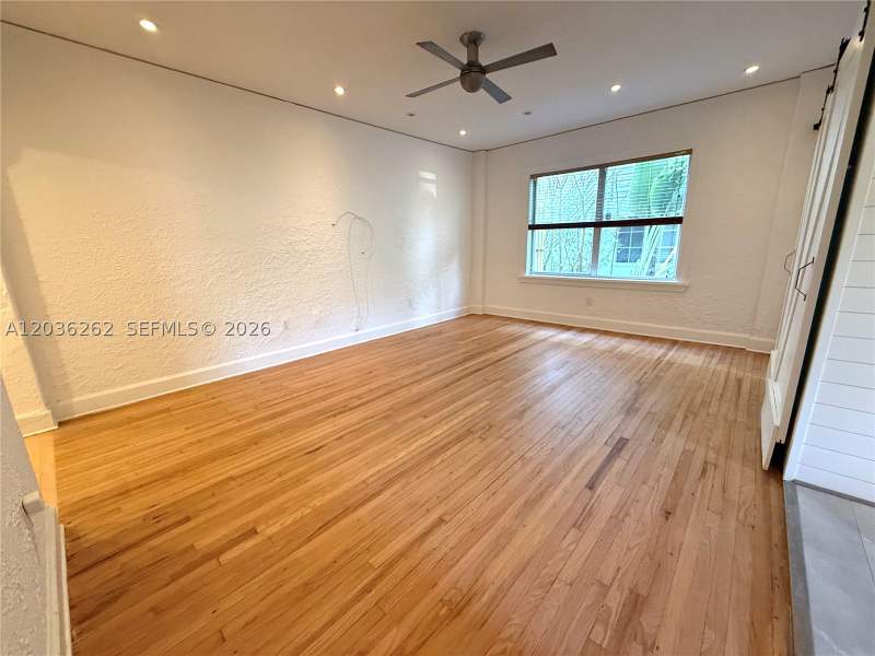 2 bedroom Condominium at 900 16th St 108, The Esplanade Beach Condo, Miami Beach — photo 3