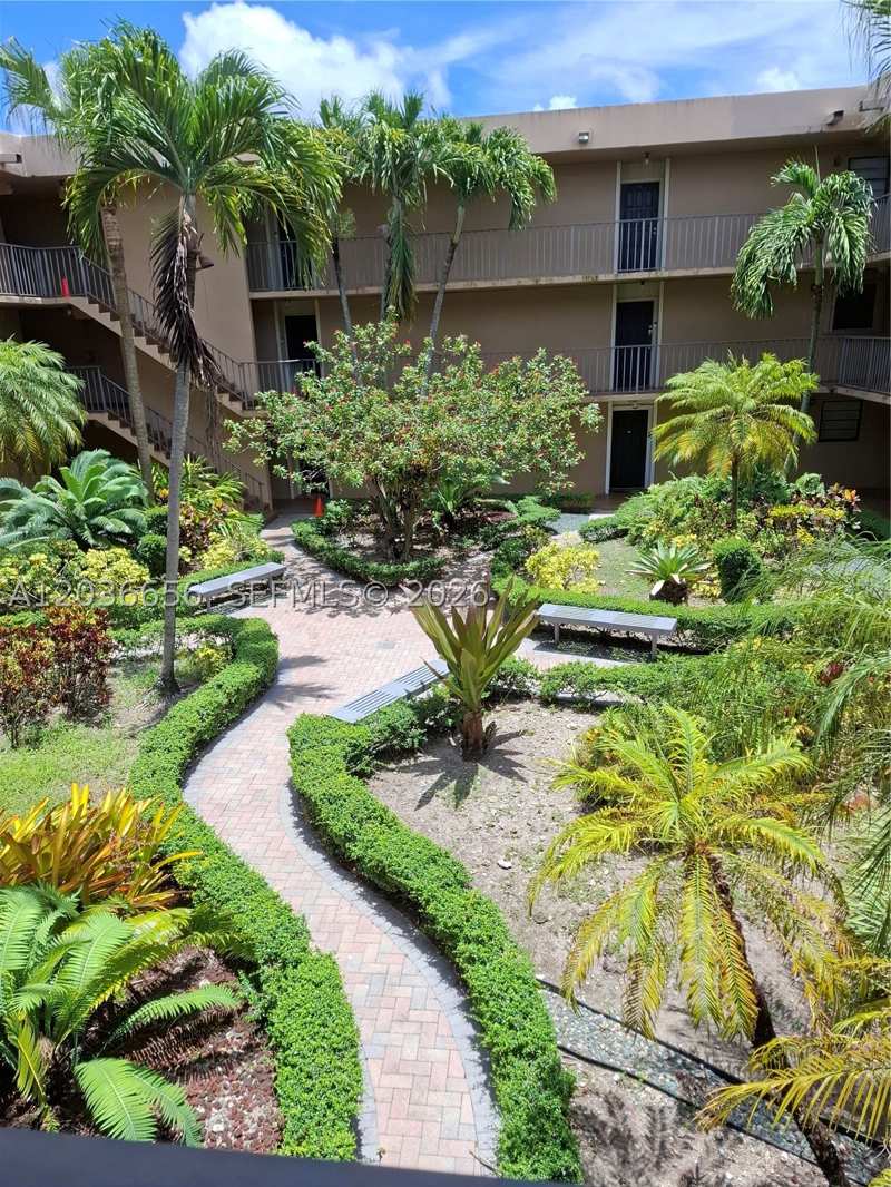 1 bedroom Condominium at 10425 SW 112th Ave 207, Gardens Of Kendall Condo, Miami — photo 1