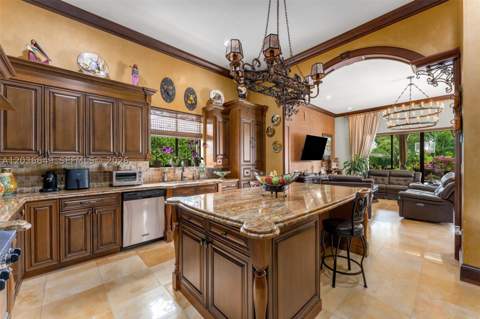 10270 SW 62nd St, Miami FL - photo 13 of 38
