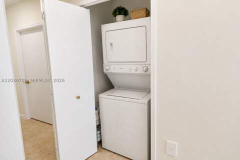 7930 East Dr 506, North Bay Village FL - photo 22 of 39