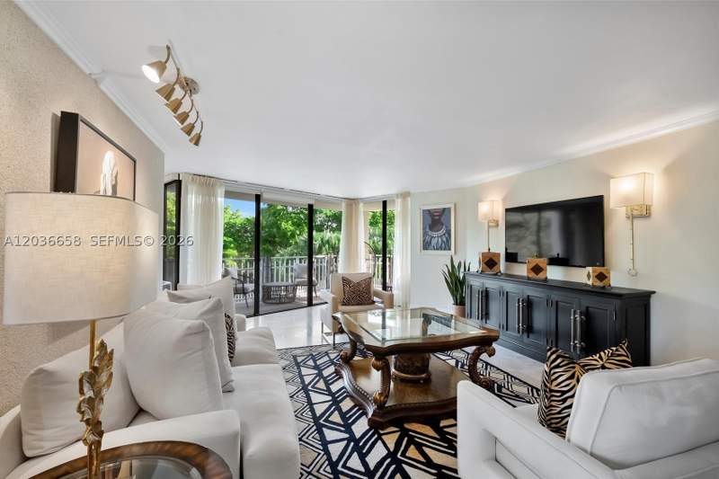 2 bedroom Condominium at 1000 Quayside Ter 411, Towers Of Quayside Condo, Miami — photo 5