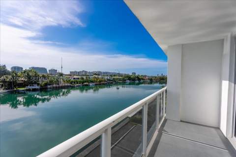 9381 E Bay Harbor Dr 404S, Bay Harbor Islands FL - photo 6 of 52
