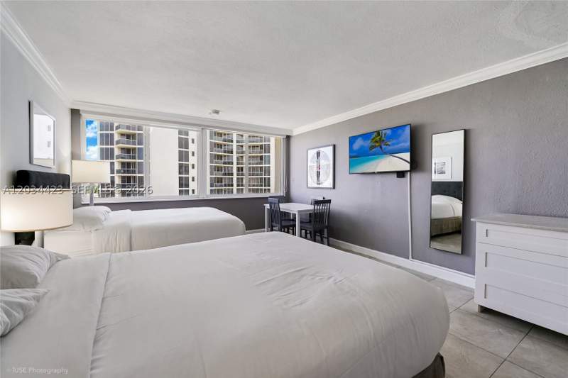 0 bedroom HotelMotel at 19201 Collins Ave 827, The Aventura Beach Club C, Sunny Isles Beach — photo 5