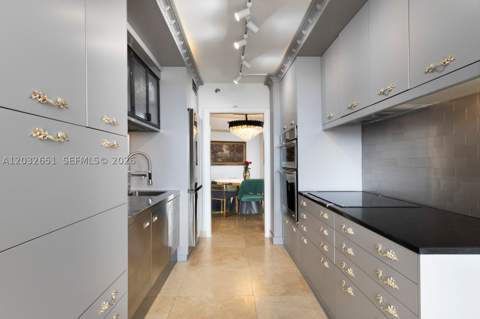 1000 W Island Blvd 911, Aventura FL - photo 13 of 50